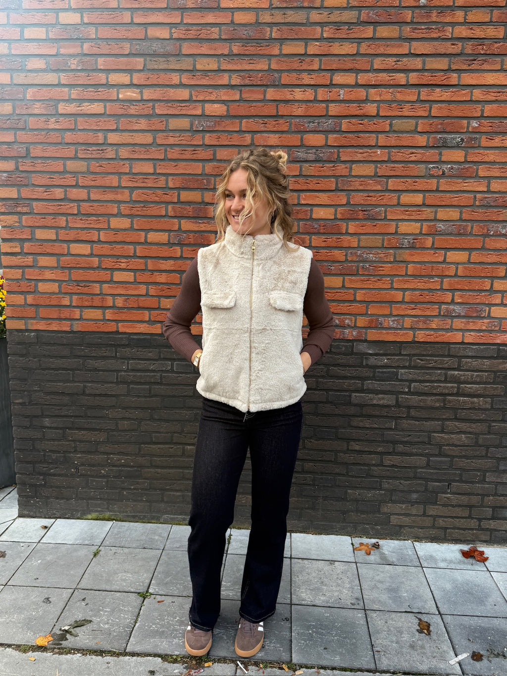 Furry Zip Gilet - Beige