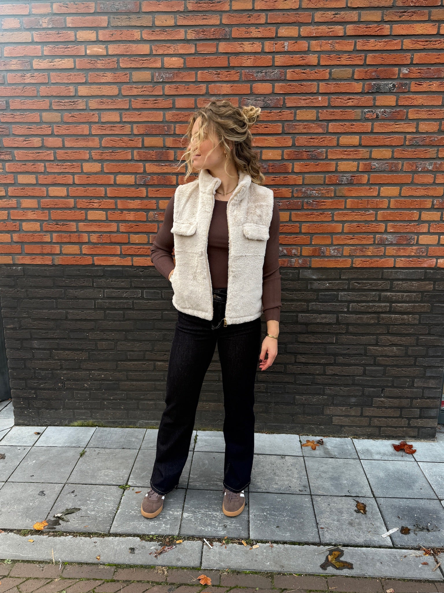 Furry Zip Gilet - Beige