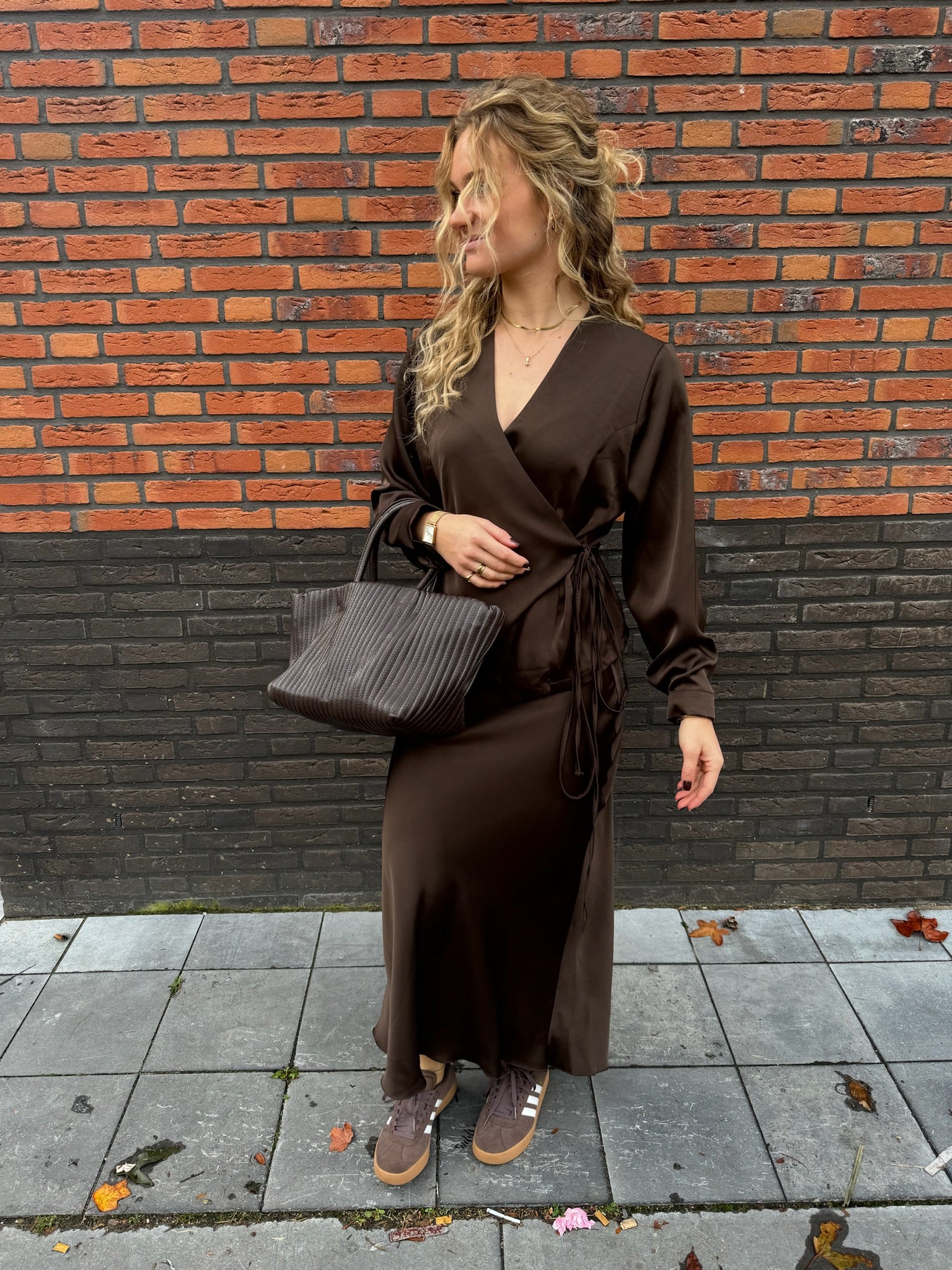 Noa Satin Wrap - Bruin