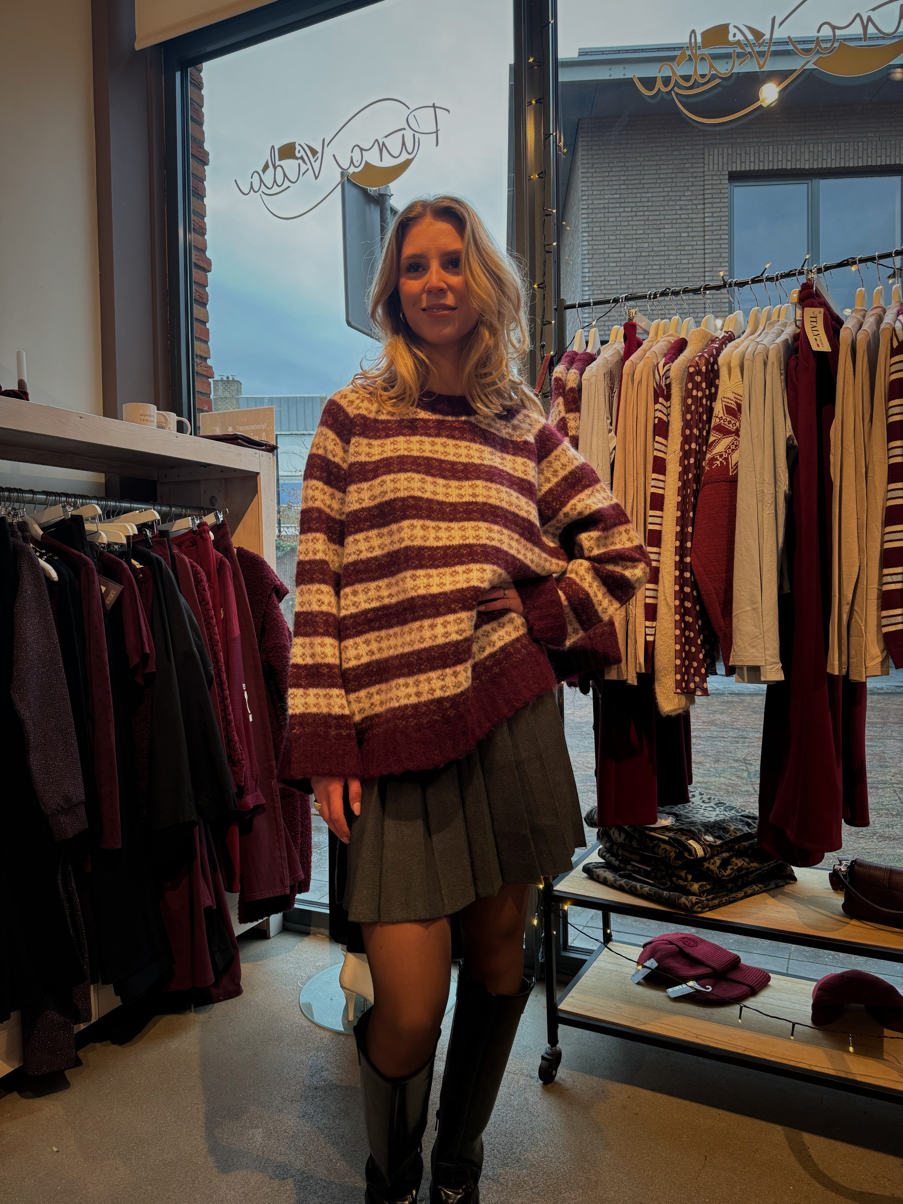 Lola Cozy Knit - Burgundy